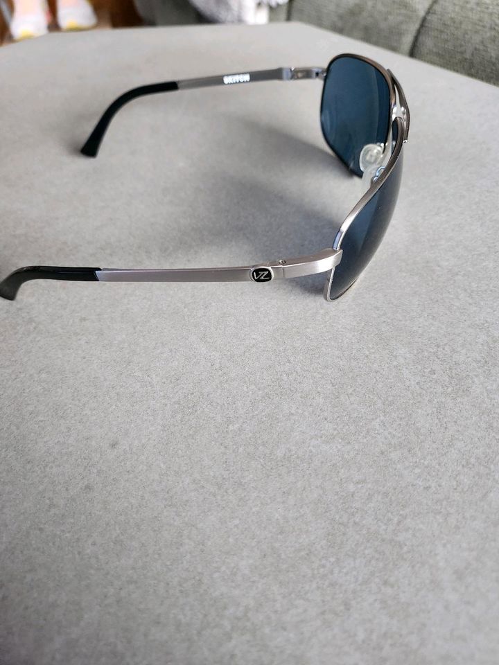 VonZipper Sonnenbrille "Stitch" in Duisburg