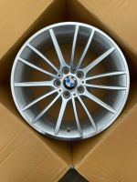 BMW 5er GT F07 7er F01 F02 19 Zoll V Speiche 426 Alu 6851076 8,5J Hessen - Maintal Vorschau