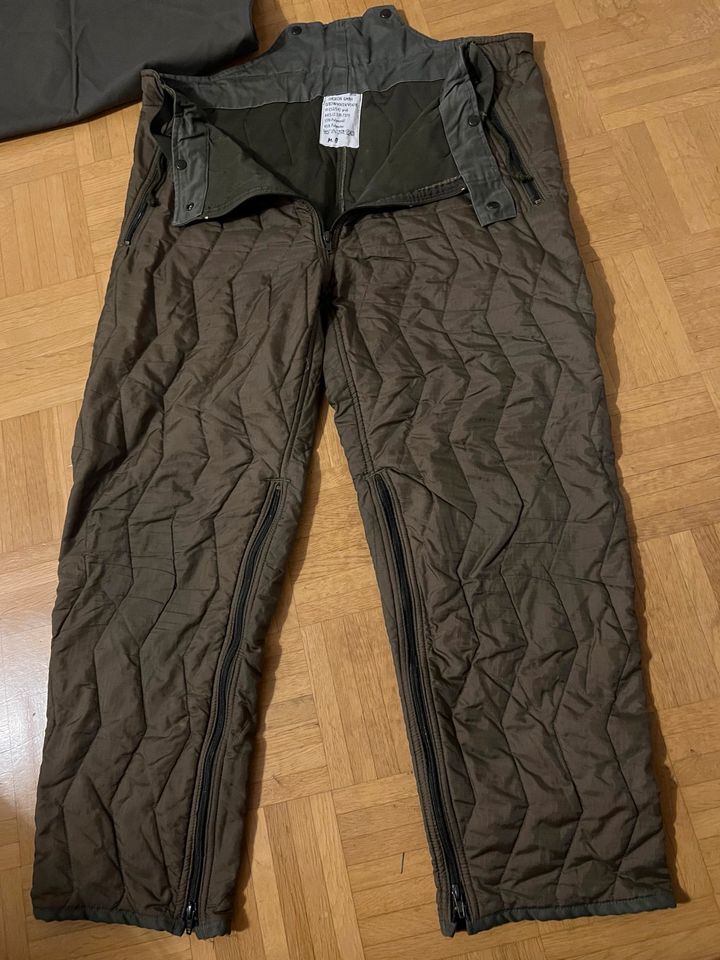 Original Bundeswehr Kältschutzhose Thermohose Größe 52/54 in Essen