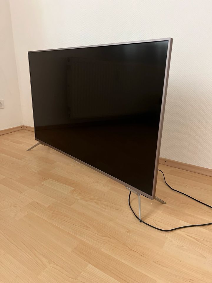 Ultraflacher 4K-Fernseher powered by Android TV™ 49PUS7101/12 in Münster