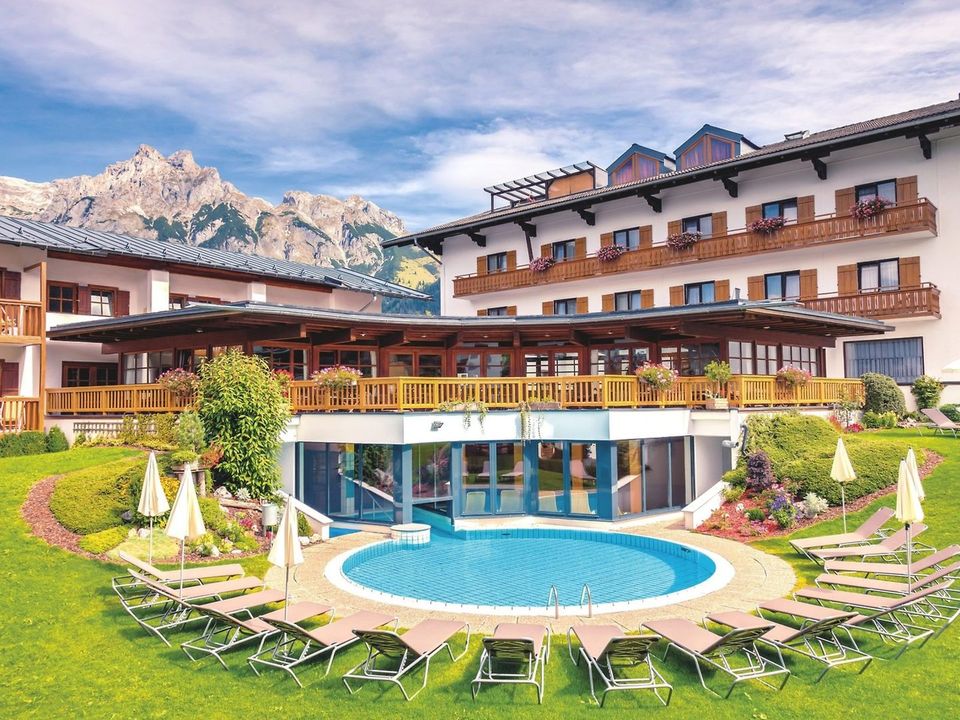 ÖSTERREICH Familienurlaub in 4*TUI KIDS CLUB GUT WENGHOF mit AI in Bad Langensalza