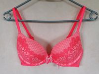 Hunkemöller bh Gr 70 C neu mit Bügel-BH Düsseldorf - Pempelfort Vorschau