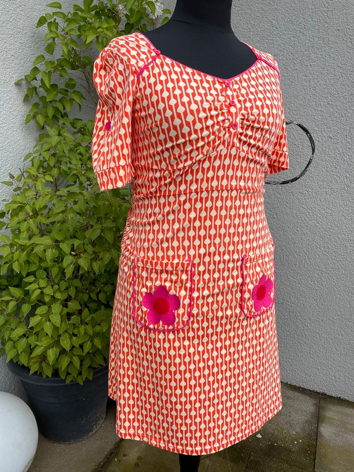 Tante Betsy Kleid orange pink rosa Gr. XL Retro Jersey in Uelzen