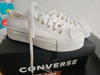CONVERSE Chucks lift Plateau Gr. 39 weiß mit goldenen Ösen Bayern - Germering Vorschau
