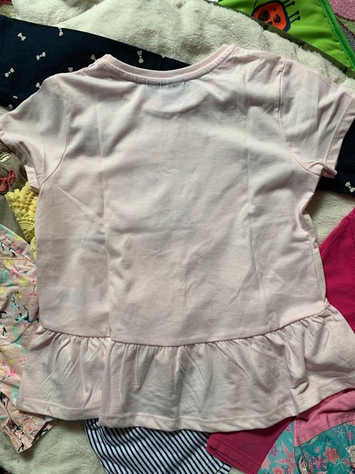 Zara,Esprit,H&M Sommer Shirts,kurze Hosen,Leggings in Gr 104 in Hannover