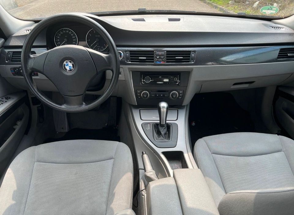 BMW 320i Automatik *Klima* in Schwaigern