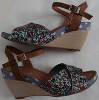 s.Oliver Sandalen / offene Schuhe (Keilabsatz, echt Leder) Köln - Pesch Vorschau