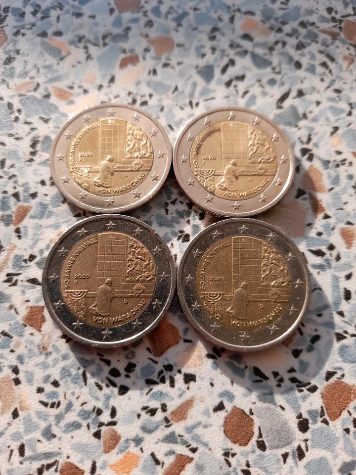 2 Euro Umlauf Münzen Kniefall von Warschau in Hattersheim am Main
