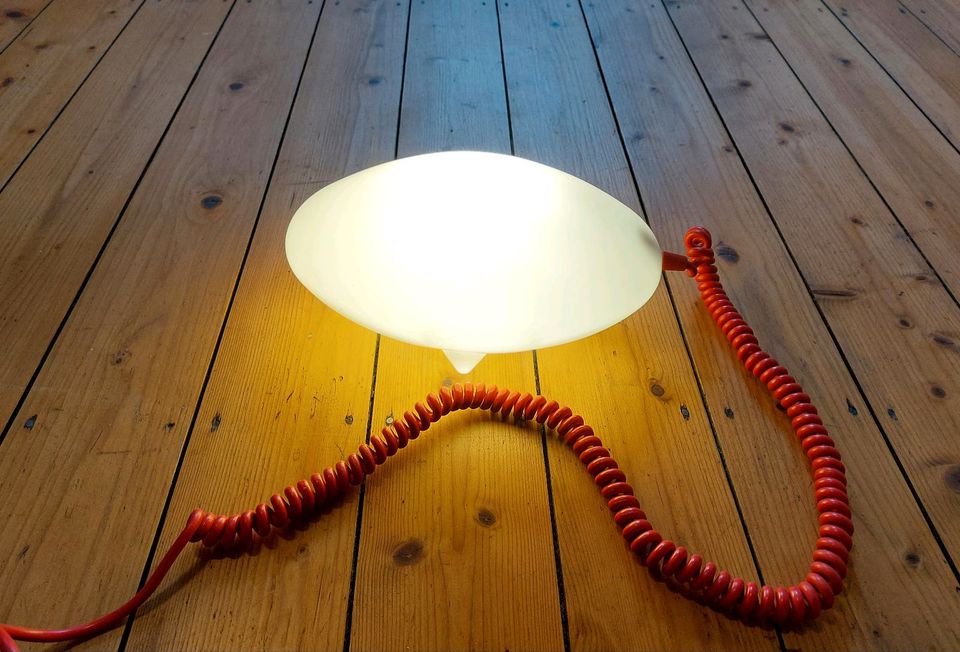 Ikea Ufo Lampe (Löv?) weiß mit rotem Kabel in Nordrhein-Westfalen - Greven  | Lampen gebraucht kaufen | eBay Kleinanzeigen ist jetzt Kleinanzeigen