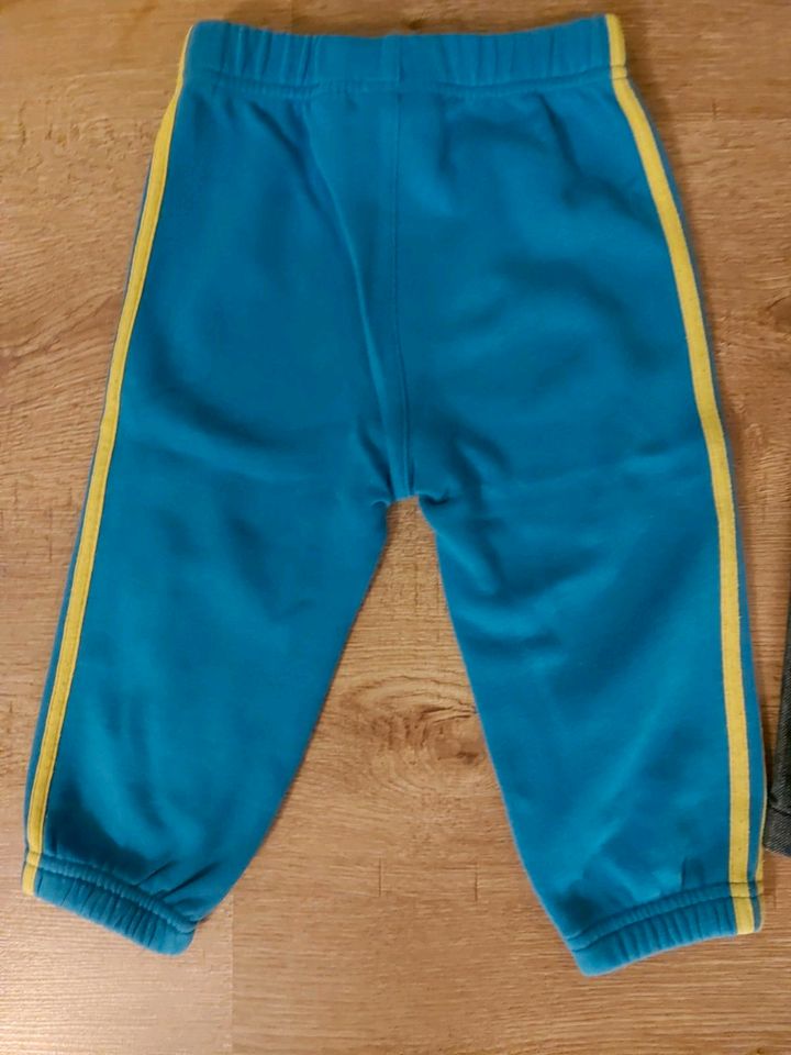 Adidas Jogginghose, Hose, Jungshose, Trainingshose, Gr. 74/80 in Kaiserslautern