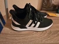 Adidas Schuhe Damen gr. 43⅓ Güstrow - Landkreis - Güstrow Vorschau
