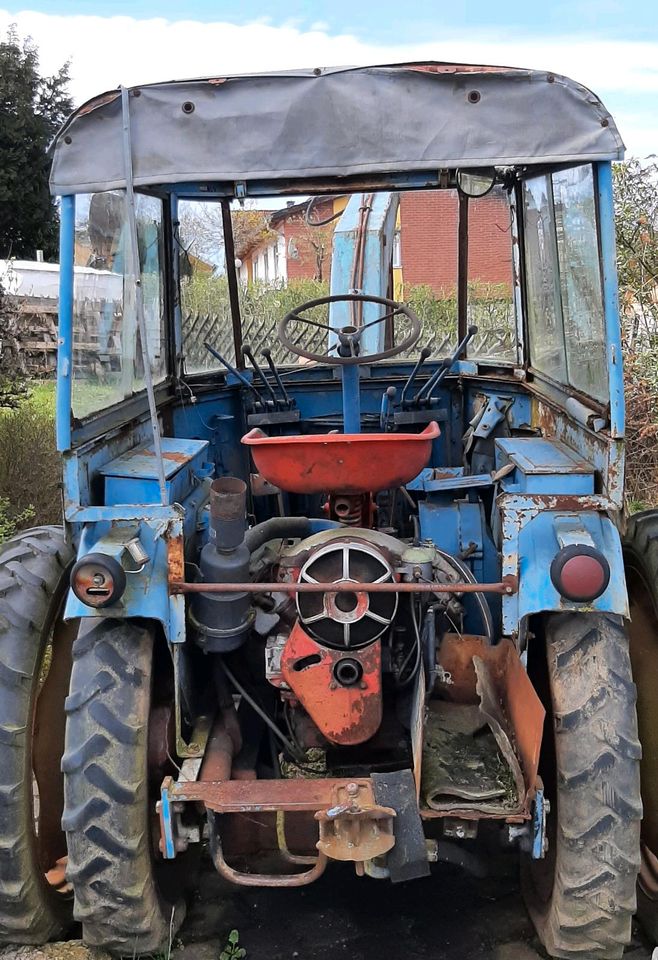 IFA T 157 / 2 Fortschritt Oldtimer Bagger Kran in Heiligenstadt