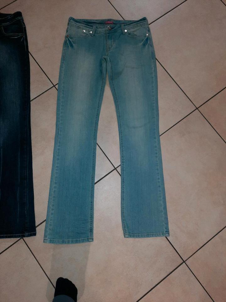 Jeans Hosen breites Bein L 40  30/34 DBC Cola 557 Karma damen in Dornhan