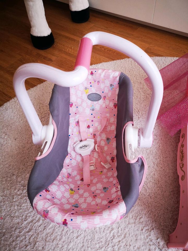 Baby Born Autositz rosa Puppen Autositz in Stuttgart - Plieningen, Puppen günstig  kaufen, gebraucht oder neu