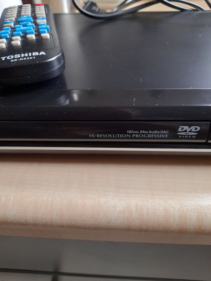 DVD PLAYER SD-180EKE von TOSHIBA-voll funktionsfähig in Stelle