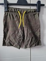 Kurze Hose/Shorts mit Dinosaurier,Dinosaurier, Größe 122 Takko Nordrhein-Westfalen - Bergheim Vorschau