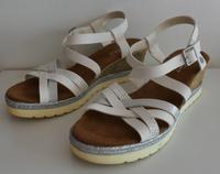 Damen-Sandalen, Keilsandalen, Wedges, Gr.41, weiss Baden-Württemberg - Sindelfingen Vorschau