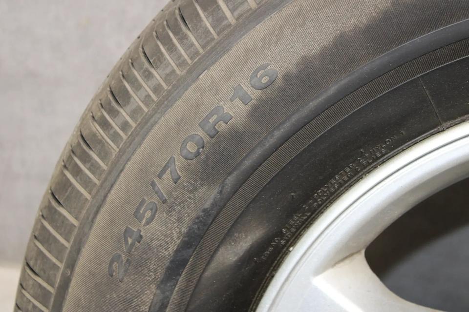 Kia Sorento Ersatzrad Reserverad Alufelge Kumho 245 70 R16 in Gelsenkirchen
