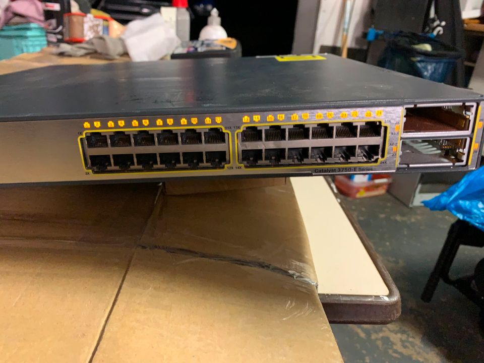 Cisco WS-C3560E-24TD-S V03 - 24x Gigabit in Büdingen