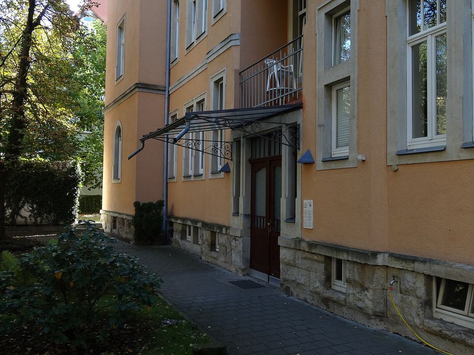 DD-Striesen, Anton-Graff-Str. 14, 1.OG 70m² 2 Raum mit AUFZUG/EBK in Dresden