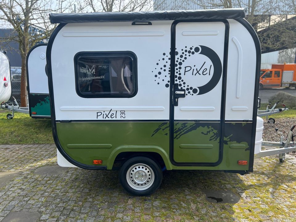 Pixel 230 MINI WOHNWAGEN Gebremst in Dresden