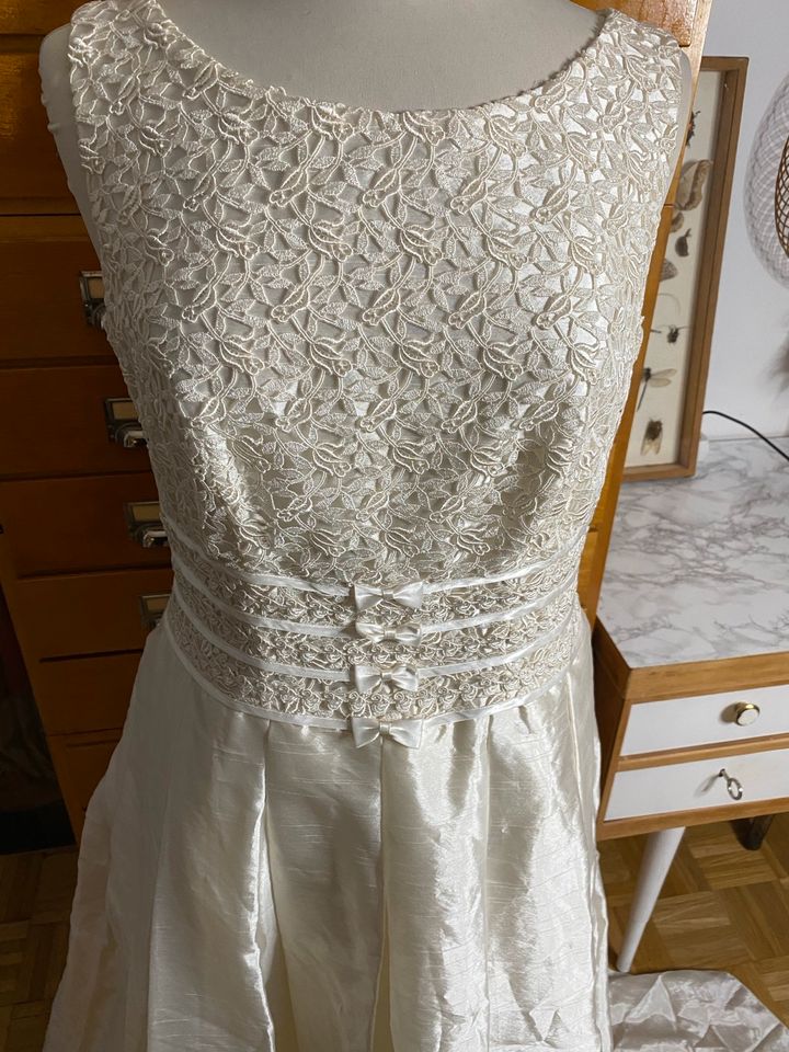 Vintage Brautkleid Wildseide gr. 42 NEU und ungetragen in Rosenheim