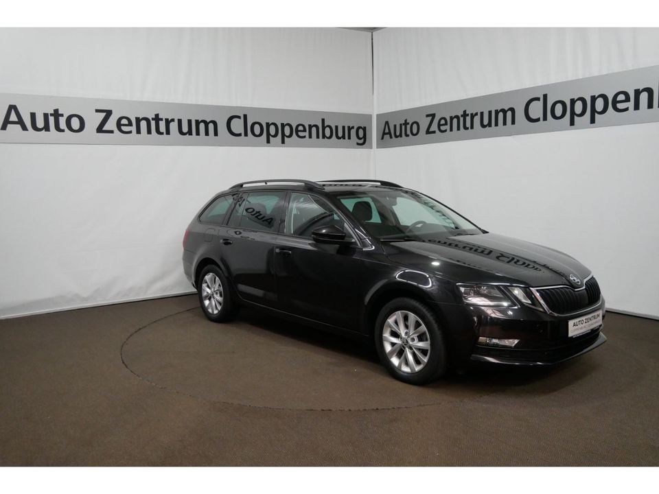 Skoda Octavia Combi Tour 2.0 TDI LED+Navi+ACC+AHK+PDC in Cloppenburg