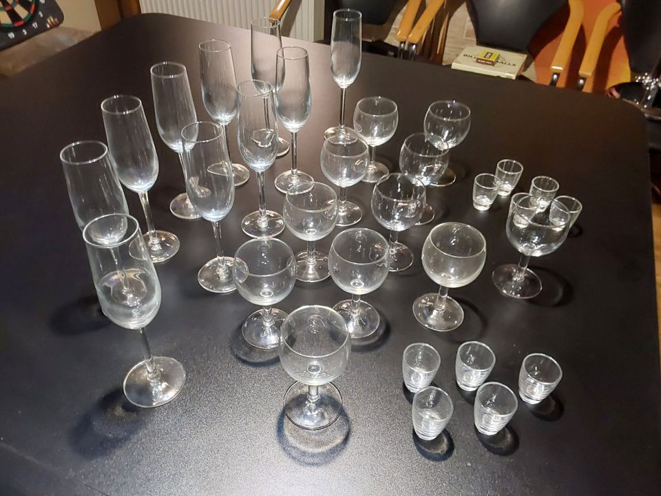 30-teiliges Gläser-Set, Wein-, Sekt- kurze Gläser zu verschenken in Himmelpforten