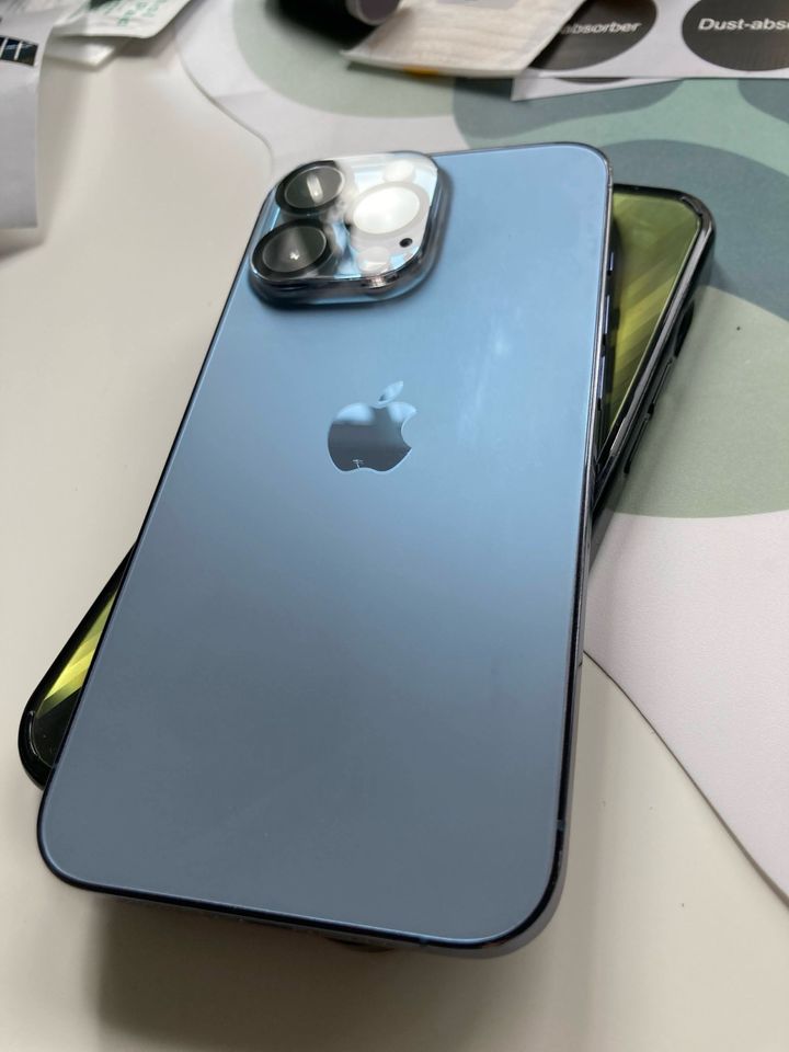 iPhone 13 Pro 256 GB in Ludwigsburg