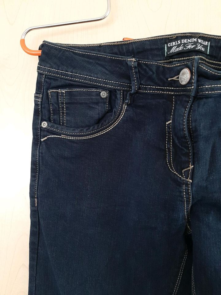 Jeans, Hose in blau stretch Größe 38 in Grettstadt