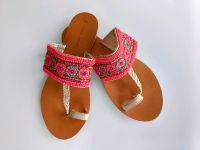 Flipflops Zehentrenner 38 mit Perlen New Look Sommerschuhe Baden-Württemberg - Hockenheim Vorschau