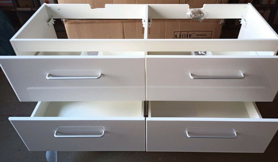 Waschbecken Hängeschrank  Neu 140x50x60 UVP 369€ in Eisleben