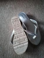 NEU, Silber, Flip Flops Brandenburg - Beeskow Vorschau