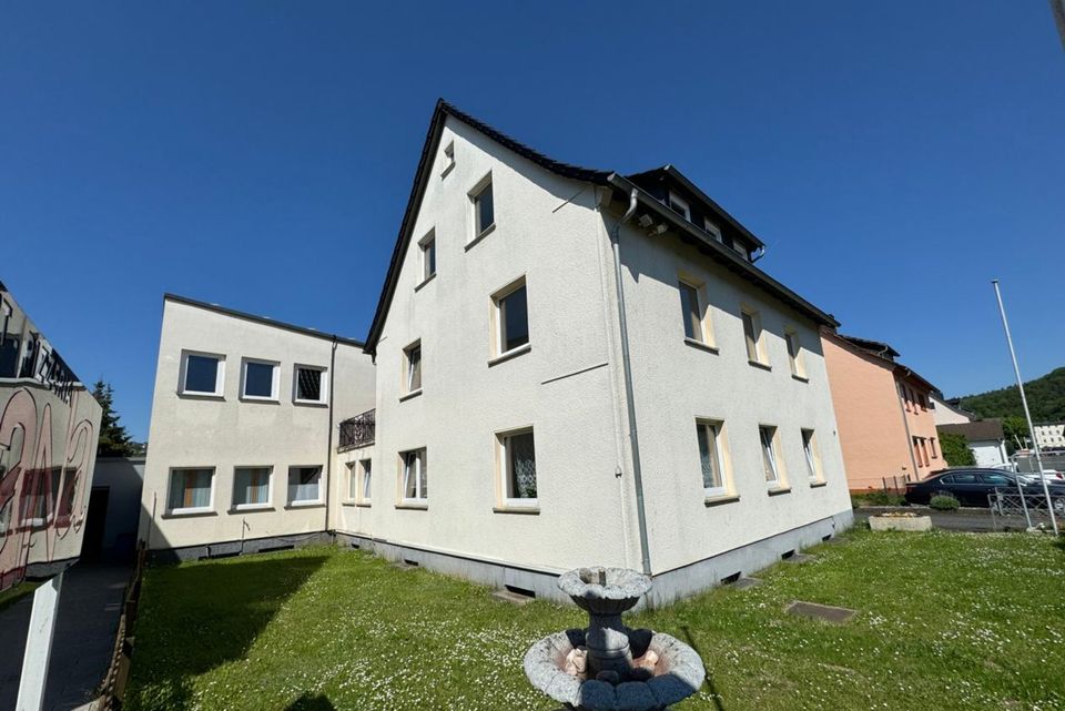 Gut geschnittene Wohnung mit großer Dachterrasse! in Dillenburg