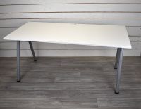 IKEA THYGE Schreibtisch Tisch  weiss Büromöbel Möbel 160x80cm❗ Bayern - Niedernberg Vorschau