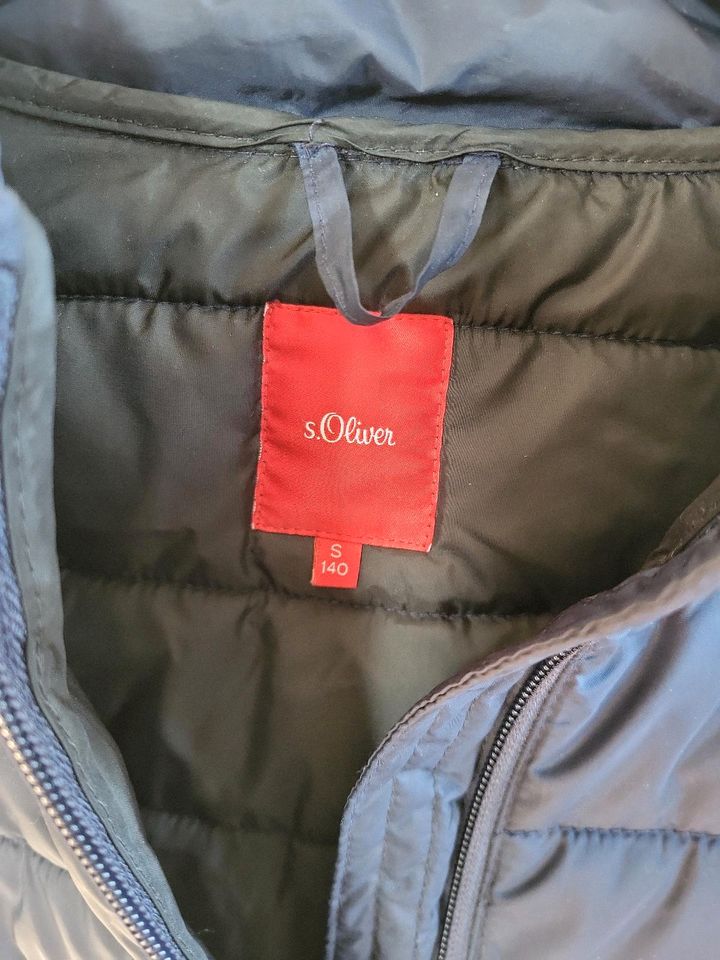 Steppjacke S oliver dunkelblau wie neu Gr S 140 in Korbach