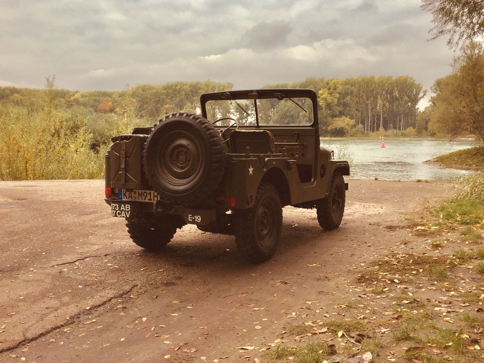 Hochzeitsauto/ Oldtimer mit Chauffeur/ Eventfahrten in Karlsruhe