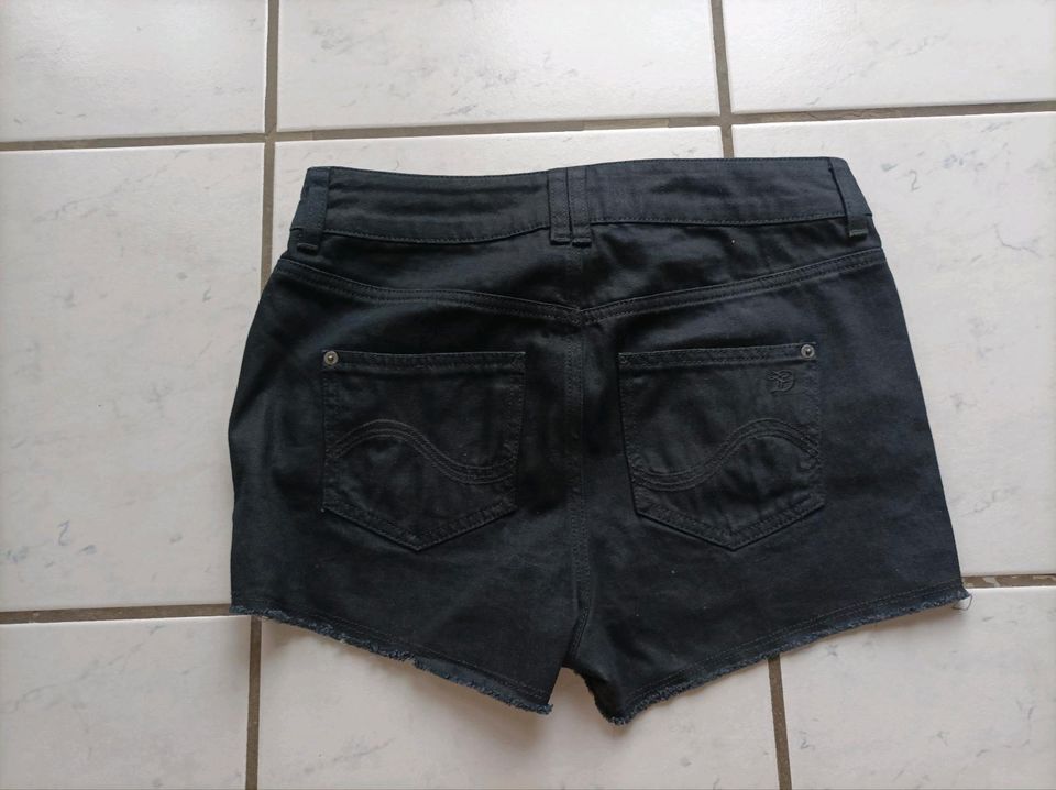 Tom Tailor Jeans Shorts NEU in Berlin