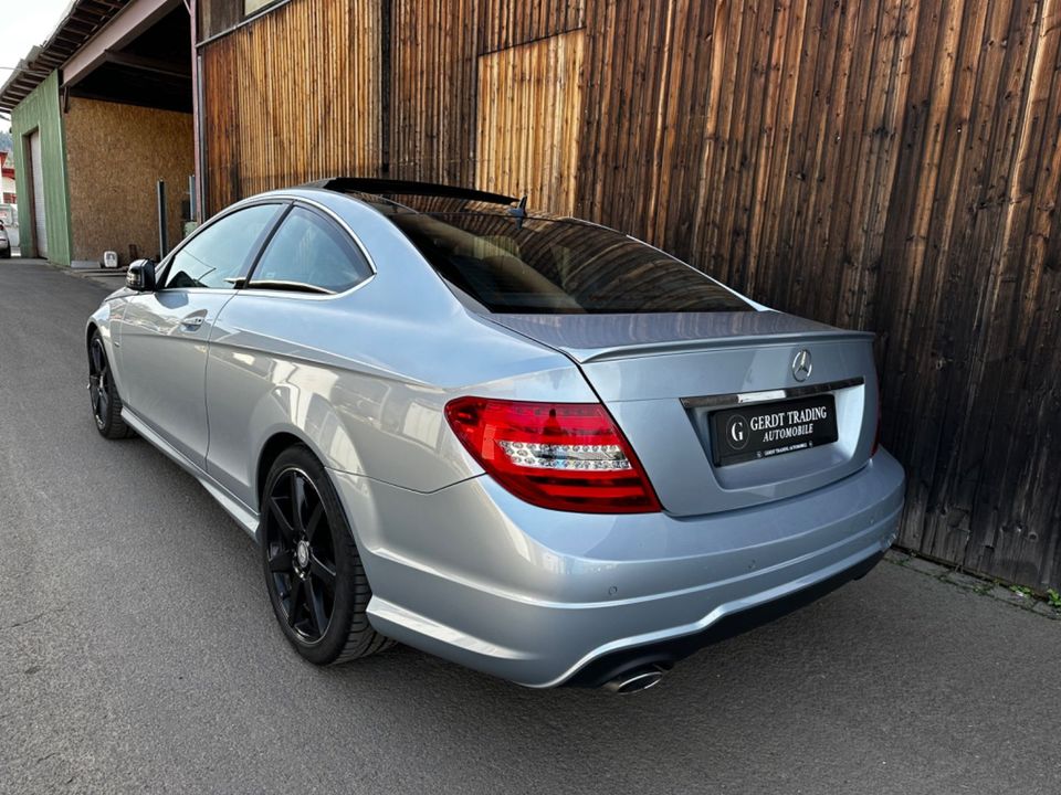 Mercedes-Benz C 250 Coupe AMG Styling,Edition Sport,Panorama in Biebergemünd