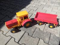 DDR Spielzeug Traktor mit Anhänger Sachsen - Limbach (bei Reichenbach) Vorschau