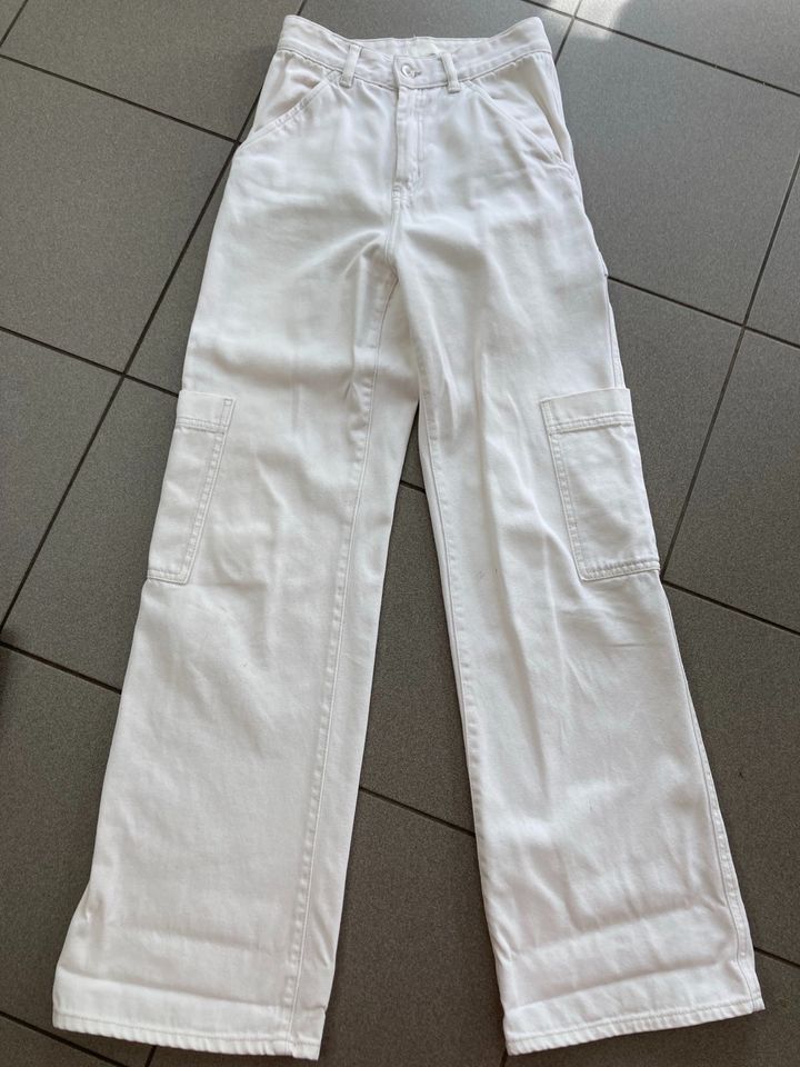 H&M Cargo-Hose Jeans 34 XS Creme neuwertig in Biederitz