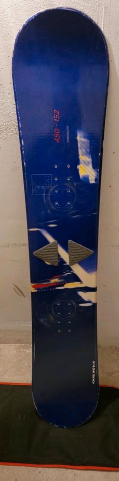 Salomon 450 Snowboard Performance und Style in Einem