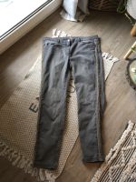 Luisa Cerano Jeans grau Gr.44 Nordrhein-Westfalen - Gelsenkirchen Vorschau