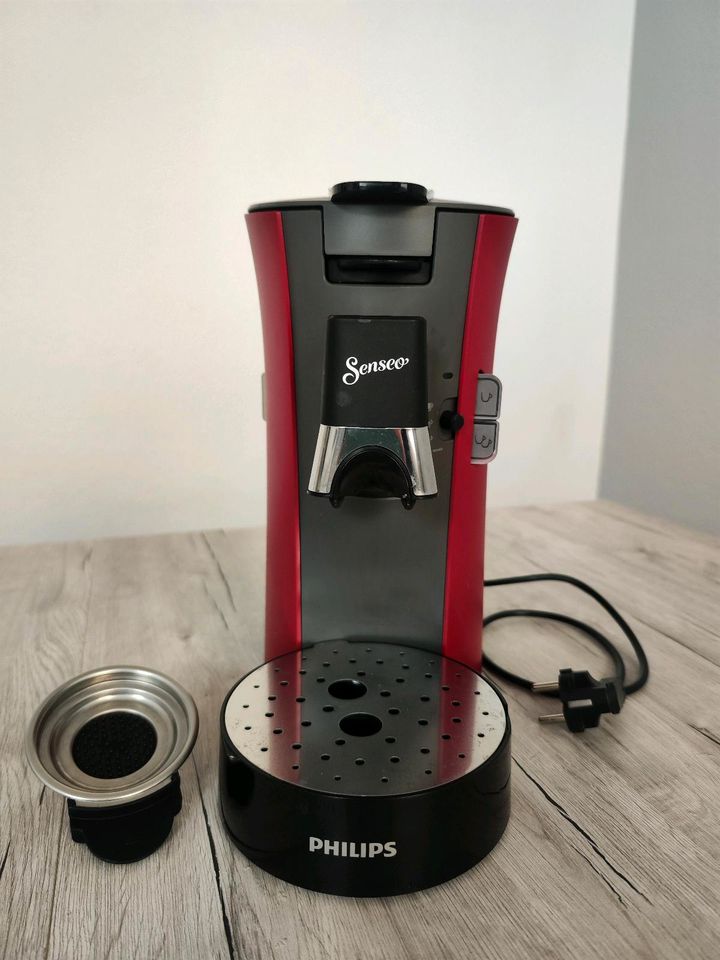 SENSEO Select Kaffeepadmaschine CSA240/90 Kaffeemaschine rot in Duisburg