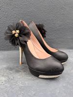 Kvoll Highheels Pumps schwarz mit Blume und Glitzer Partyschuhe Bayern - Neumarkt i.d.OPf. Vorschau