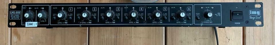 Stage Line-808  Splitter Mixer 6 Kanal 1 HE 19" in Berlin