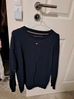 Dunkelblaues Sweatshirt von Tommy Hilfiger M 38 München - Trudering-Riem Vorschau