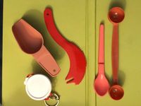 Tupperware Haushaltshelfer Löffel Schlüsselanhänger seltene Farbe Niedersachsen - Einbeck Vorschau