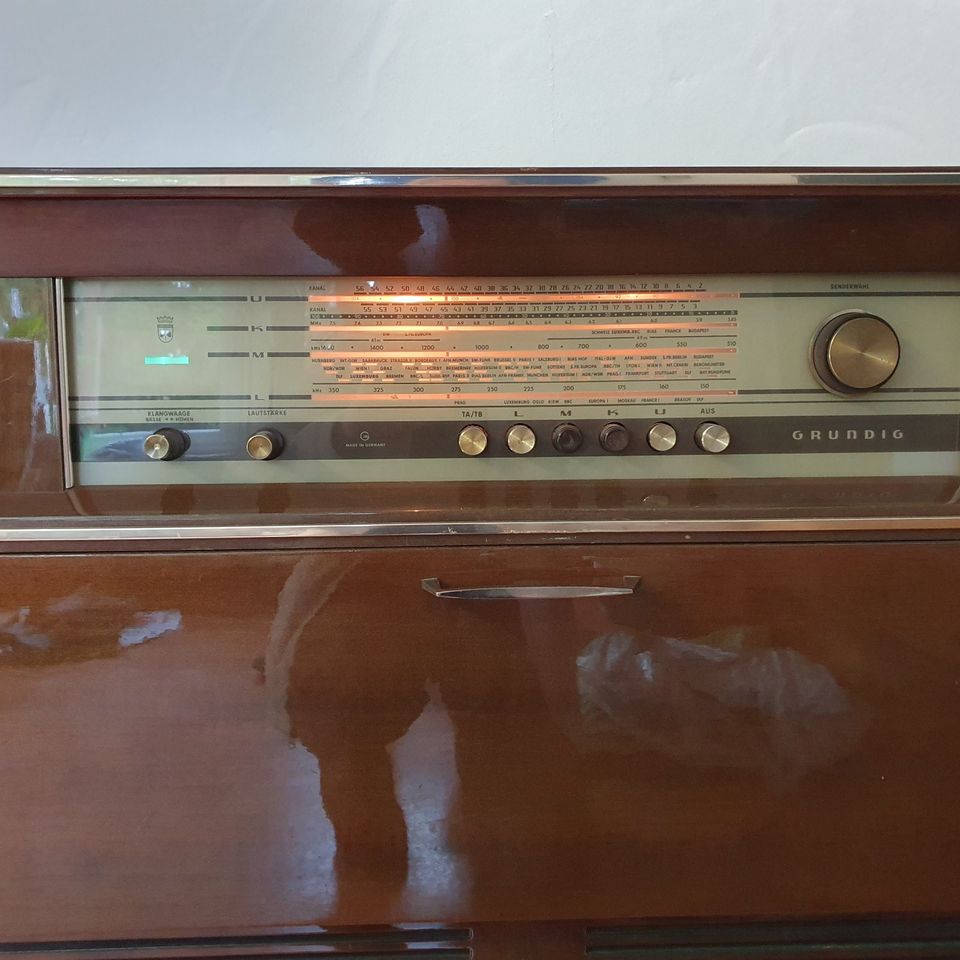 Grundig Musikschrank Como d, 60er Jahre Vintage in Albersdorf