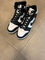 Nike Dunk High Panda (42,5) Hessen - Rodgau Vorschau